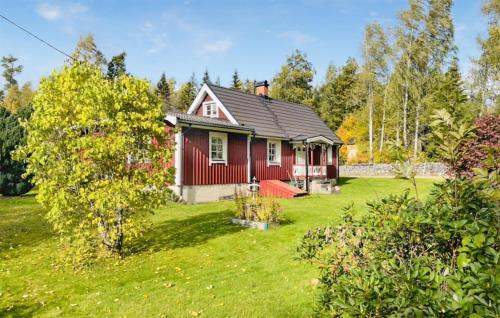 3 Bedroom Gorgeous Home In Lnsboda